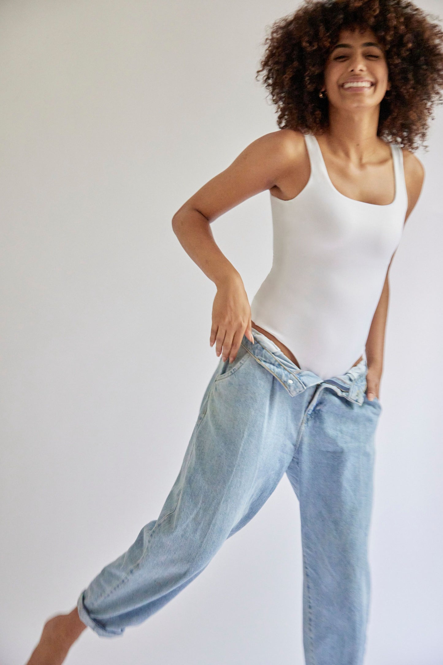 EVERYDAY BASICS SQUARE NECK 01 // WHITE