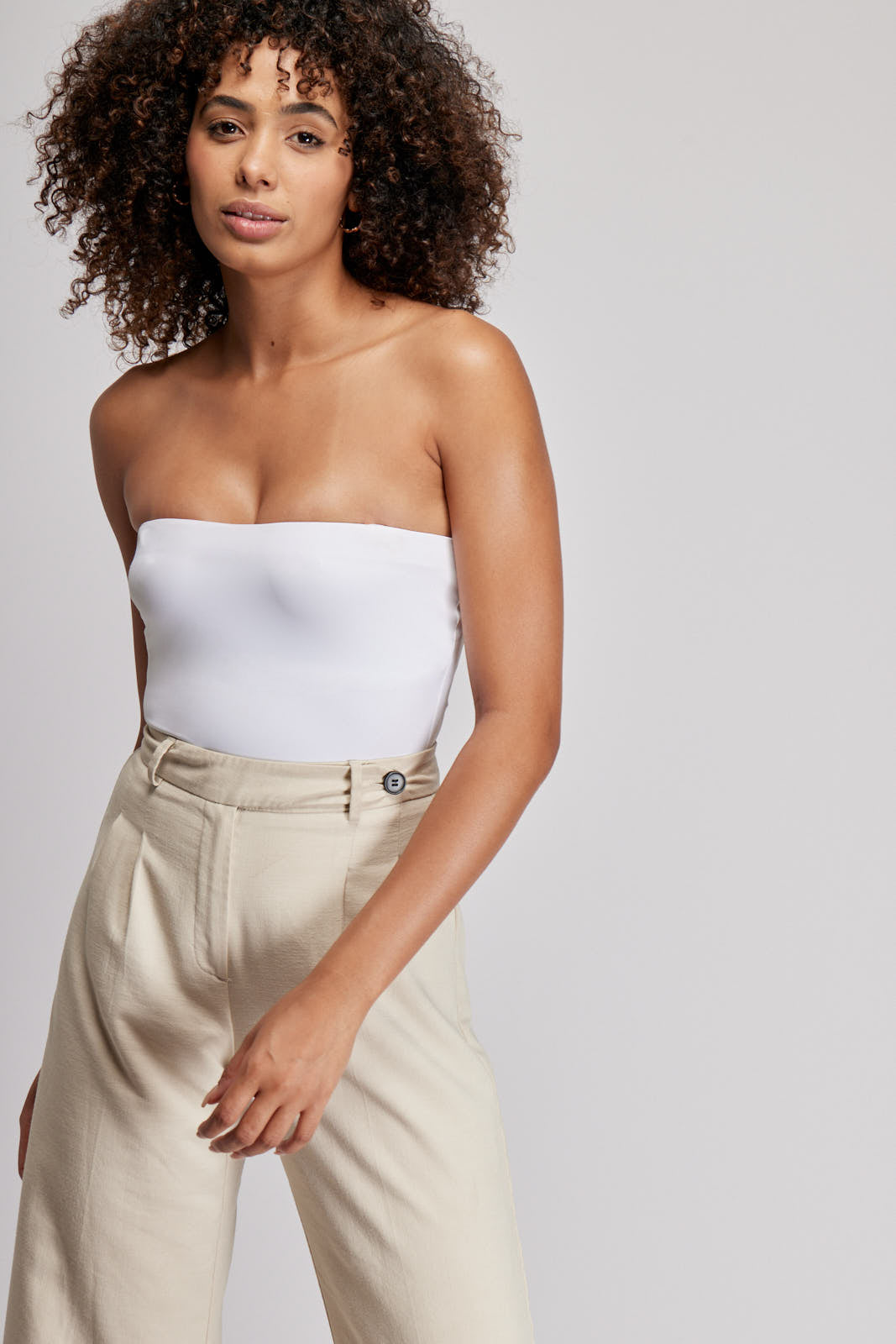 EVERYDAY BASICS STRAPLESS 02 // WHITE